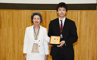 Mr. Koji Okusa (Ehime University) won 2nd place.