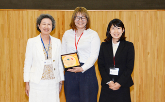 The Audience Award went to Ms. Wenzhu Cui and Ms. Akane Katayama (University of Tsukuba).